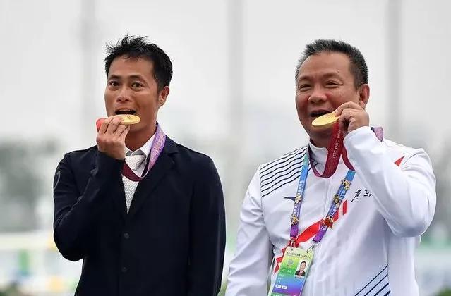 探索未来的新澳门与香港，资本车的全新篇章与免费正版的未来之路,2025新澳门和香港正版免费资本车,全面释义、解释与落实