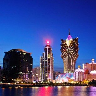 澳门旅游政策解析，澳门2025全年免费资料与词语释义深度解读,澳门2025年全年免费资料,政策实施与词语释义解析 旅游